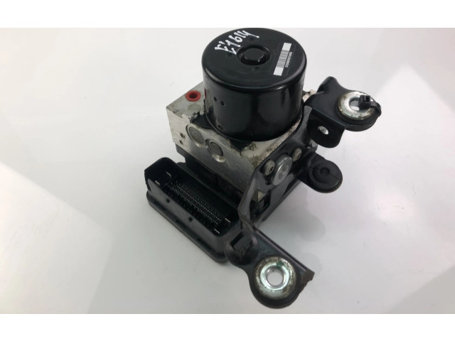 Блок АБС 30681619   Volvo  V70  2008 - 2013 года