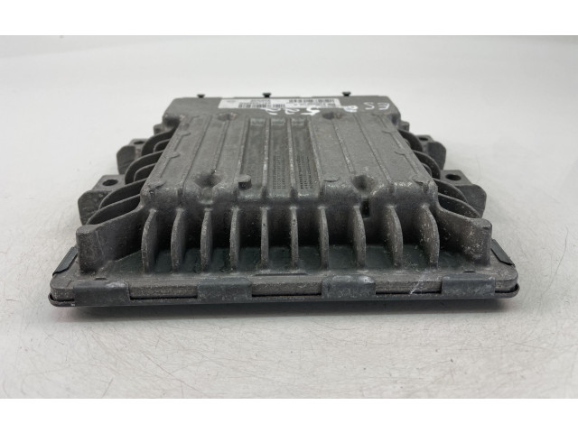 Блок управления двигателем Блок управления 237103999R, S180095108A Dacia Duster