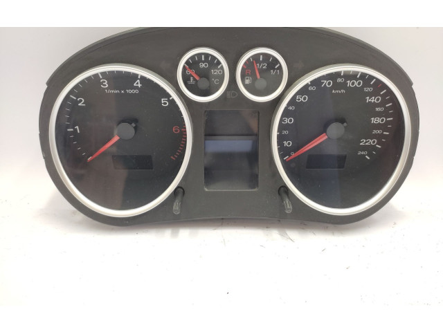 Панель приборов 8Z0920901 Audi A2