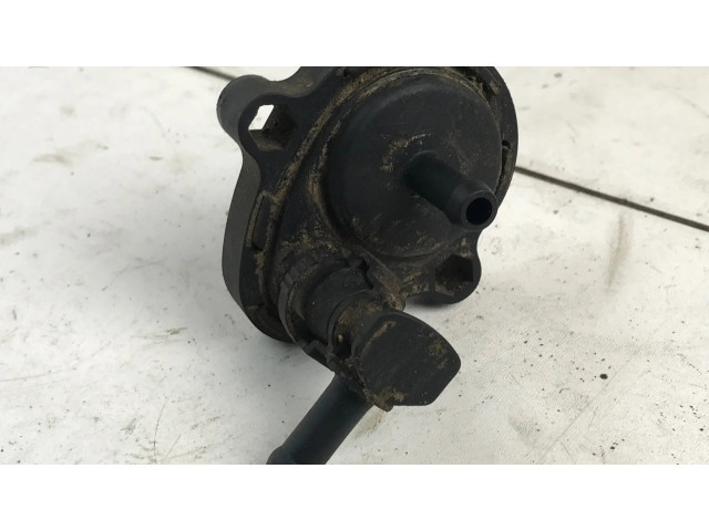 Топливная рампа 2354117, PA6625GF   BMW 3 E46 3.0 