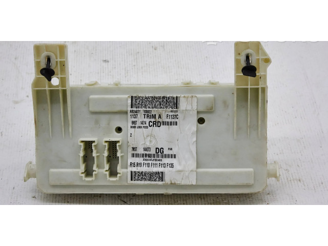 Pojistková skříňka 7M5T14A073DG, 8M5T14014 Ford Focus 2008