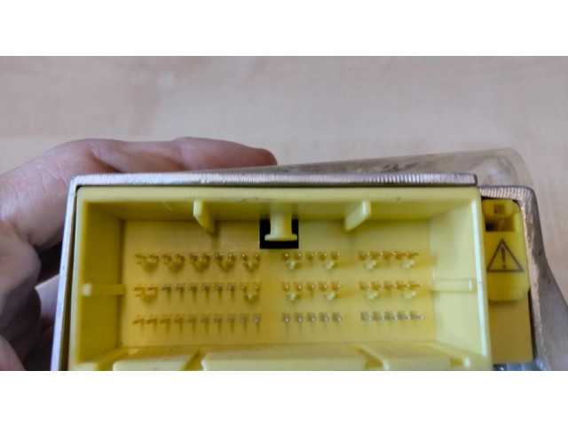 Блок управления надувных подушек