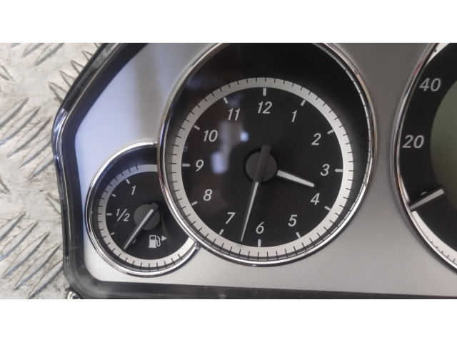 Přístrojová deska Mercedes-Benz E A207 2011 A2129001508