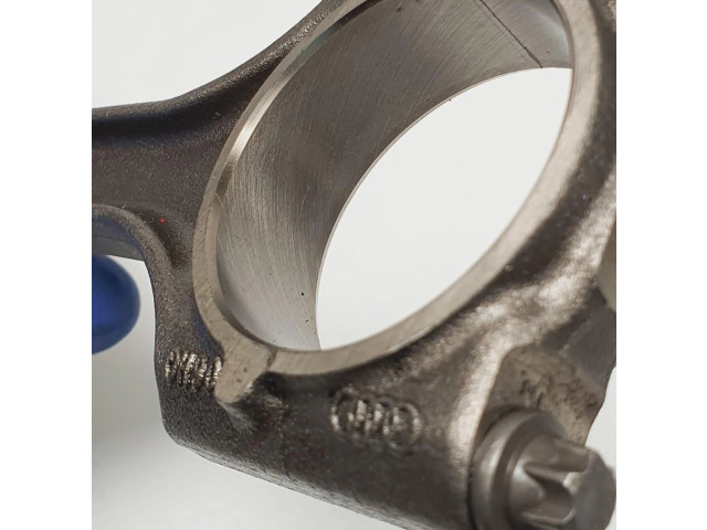 Píst 0822363R Audi A5