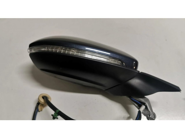 Зеркало электрическое Volkswagen Golf VII 2013-2019 года