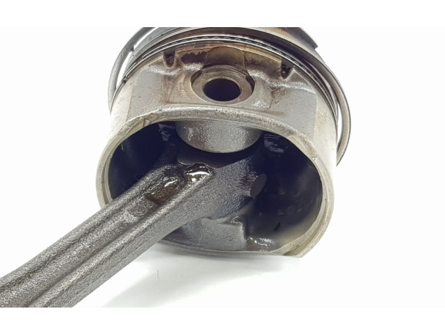 Поршень с шатуном D4F732 7701478732, 7701478732 Dacia Sandero