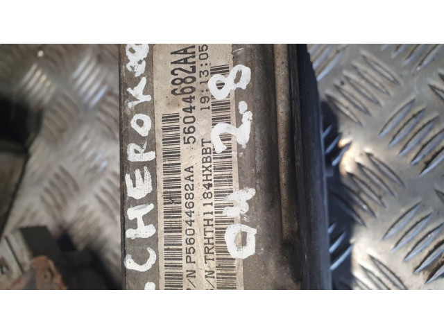 Блок управления коробкой передач P56044682AA   Jeep Cherokee