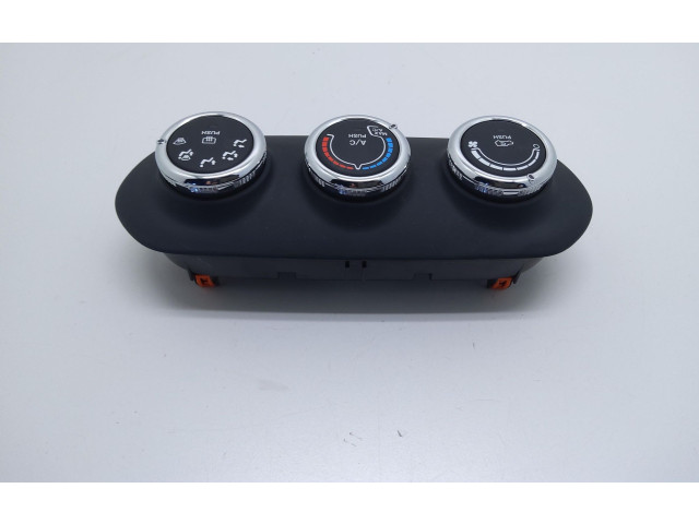 Блок управления климат-контролем    Jeep Renegade