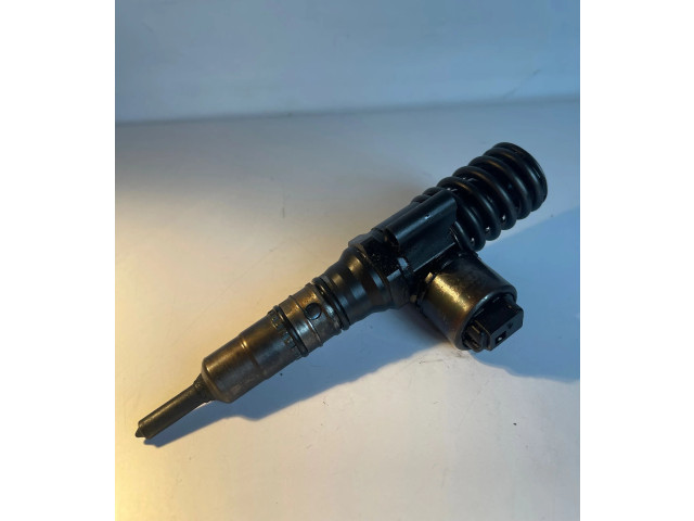 Форсунка 0414720404 Skoda Octavia Mk2 (1Z) bkc