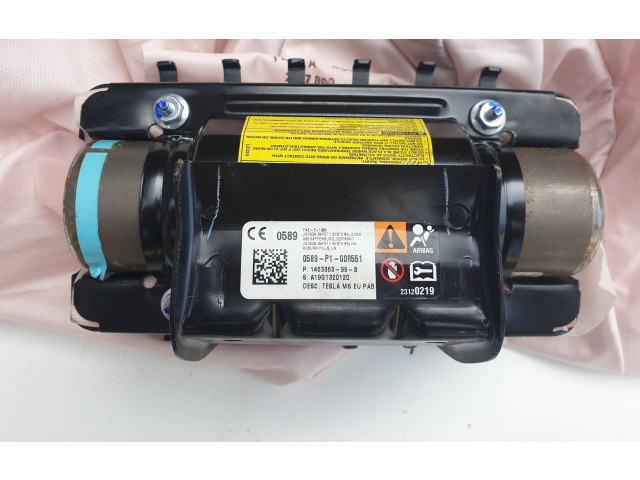Подушка безопасности пассажира 146336399B, 0589P1000551 Tesla Model S