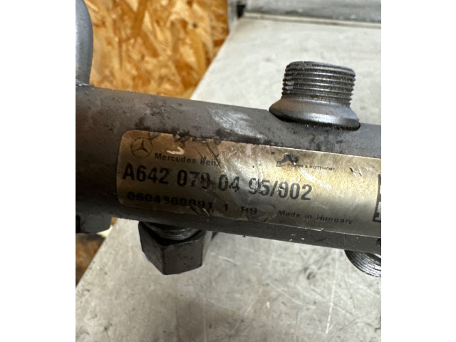 Топливная рампа A6420700495   Mercedes-Benz ML W164   для двигателя OM 642.940