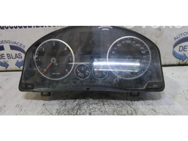 Přístrojová deska Volkswagen Tiguan 2008 5N0920870D