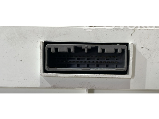 Панель приборов    Suzuki Splash       