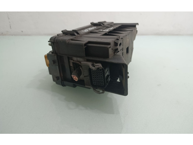   Pojistková skříňka 95471067   Opel Antara 2012