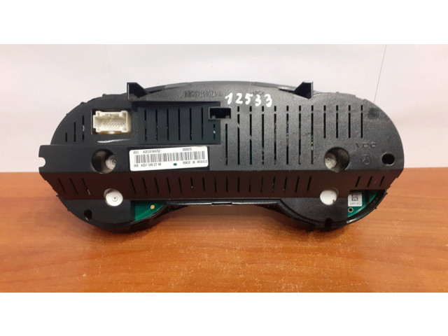 Přístrojová deska Mercedes-Benz R W251 2006 A2515407511, A2514420521