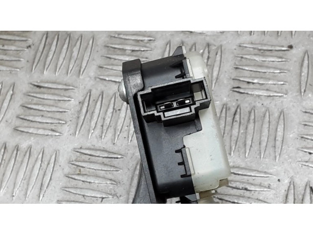 Ручка задней крышки