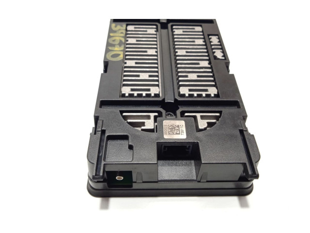 Зеркало электрическое        Audi A4 Allroad B9  2016 -  года   