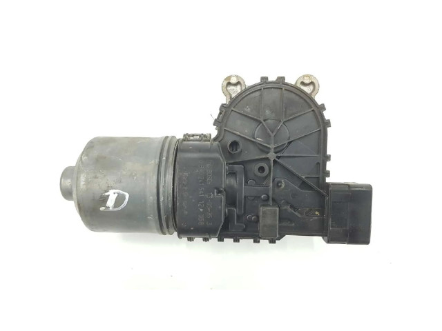 Двигатель стеклоочистителей