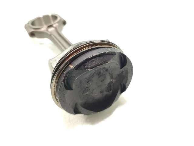 Поршень с шатуном HN05 Peugeot 2008 II