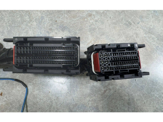 Блок управления двигателя 22611AU250, 2757000982 Subaru Forester SJ