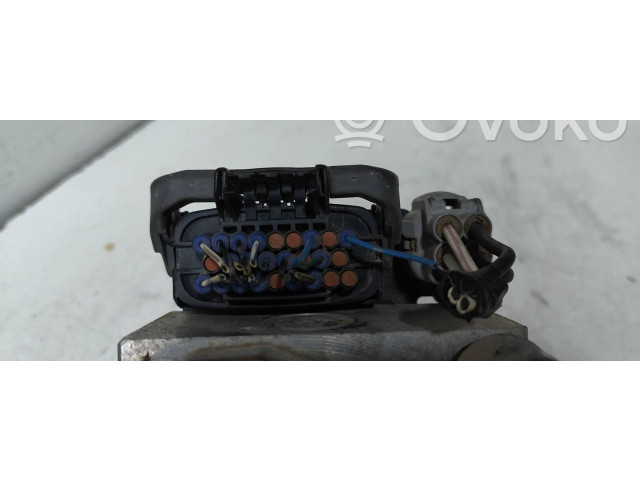 Блок АБС 445104060 Mitsubishi Montero - года