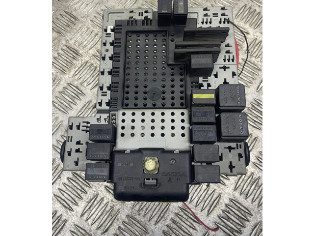 Блок предохранителей 9162316, 0232063 Volvo V70