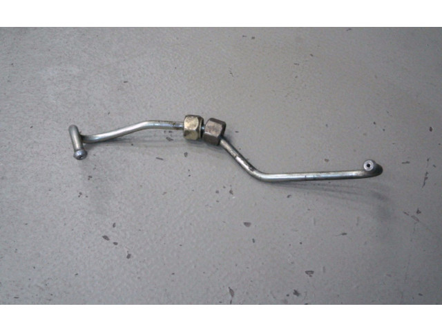 Топливная рампа 028130302F Volkswagen Golf III