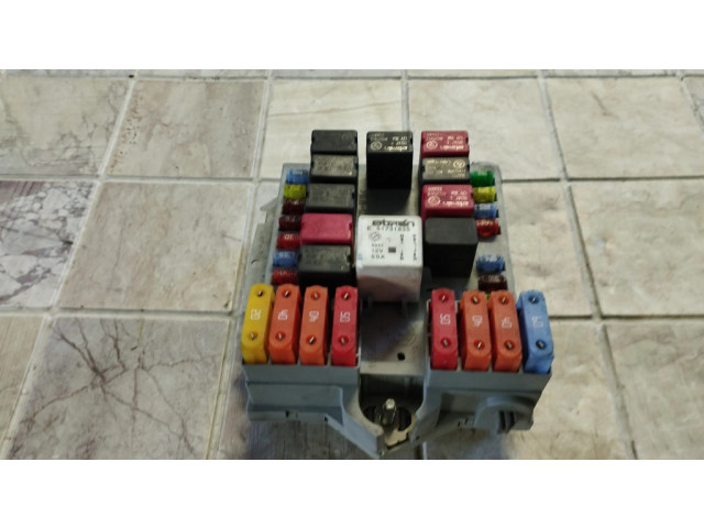   Pojistková skříňka 51738103, 57657   Fiat Croma 2006