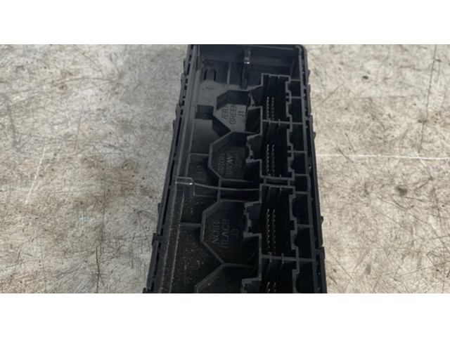 Блок управления климат-контролем 84295139 Opel Astra K