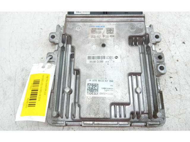 Блок управления двигателя 391992U100 KIA Ceed