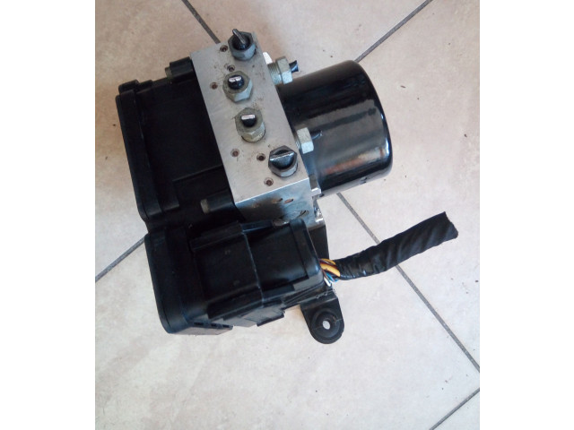 Jednotka ABS P31423315 Volvo V40 2016