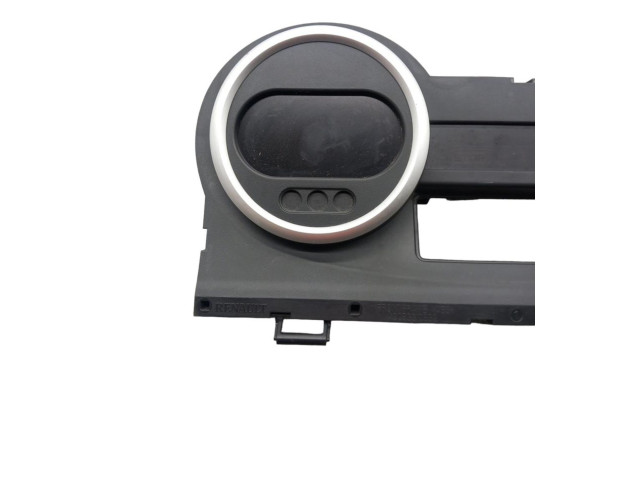 Панель приборов 7701067278   Renault Twingo II       