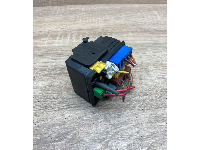 Pojistková skříňka 9608173180 Peugeot 406 1996