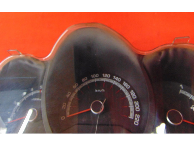 Přístrojová deska KIA Venga 2012 940041P491, KIAVENGAYN2012r