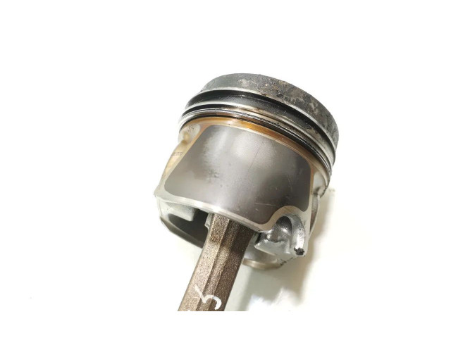 Píst Volkswagen Caddy DFSD