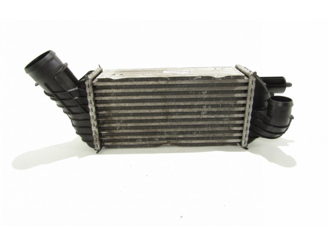 Интеркулер 9674720580 Nissan Primastar 2.0