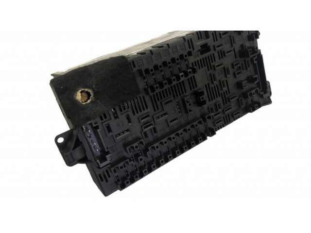Блок предохранителей  2115453101   Mercedes-Benz E W211    