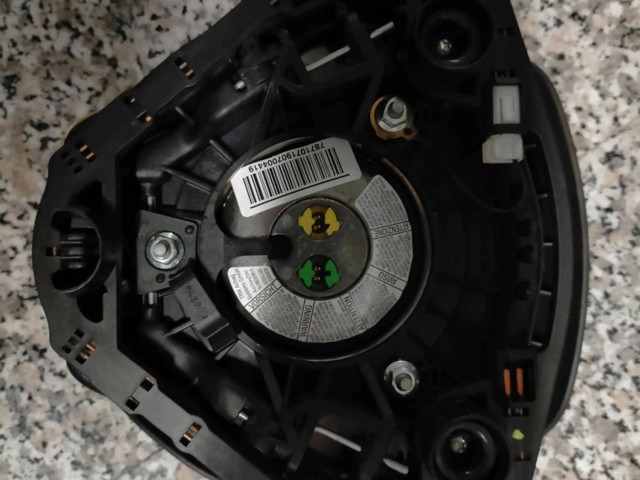 Подушка безопасности водителя 735410446 Fiat Grande Punto