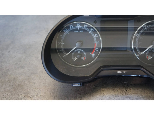 Панель приборов 5E0920981F Skoda Octavia Mk3 (5E)