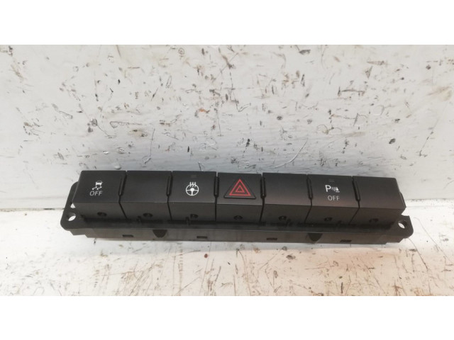 Включатель аварийных фонарей