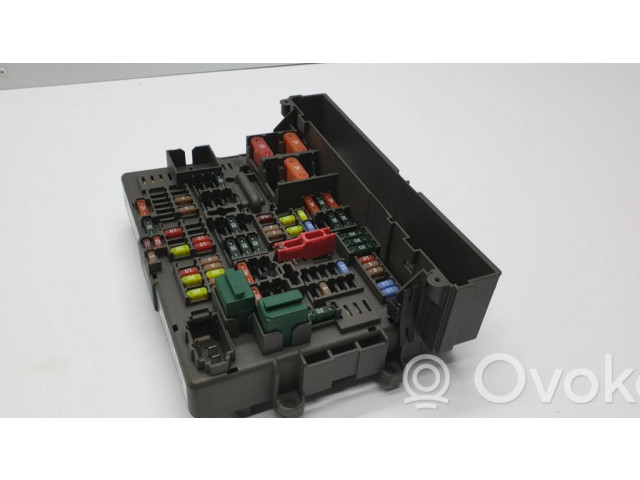 Pojistková skříňka 911944502, 90600738 BMW 1 E81 E87 2007