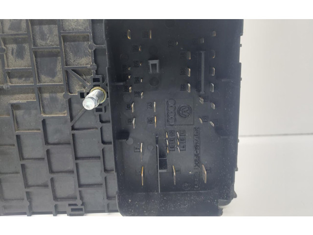 Pojistková skříňka 3C0937125 Volkswagen PASSAT 2007