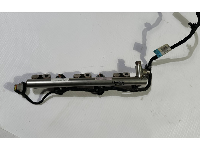 Топливная рампа FT4E-9F797-BE   Lincoln Continental  