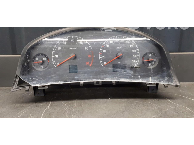 Přístrojová deska Opel Zafira C 2015 09180274wc