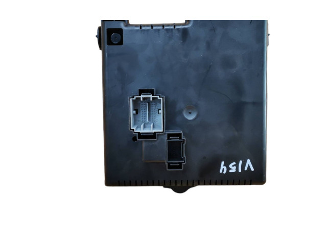 Блок предохранителей 8676391, 12217799   Volvo XC90    