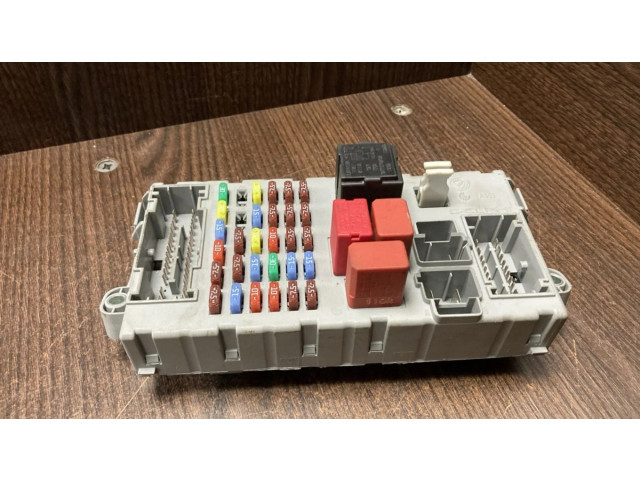 Блок предохранителей 1361296080 Buick Regal