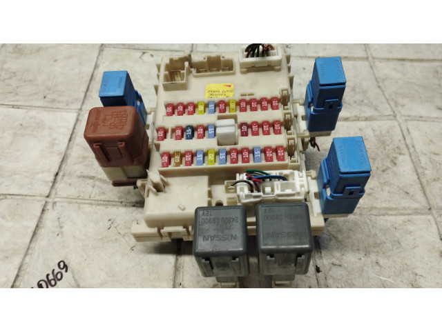 Pojistková skříňka 24350, AV700 Nissan Primera 2003