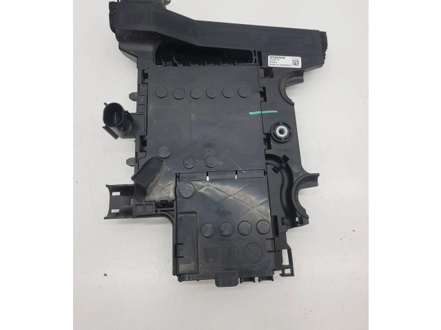 Pojistková skříňka 32200114, 19713000002 Volvo XC60 2020