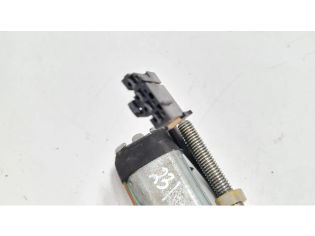 Электрический двигатель для регулировки положения руля