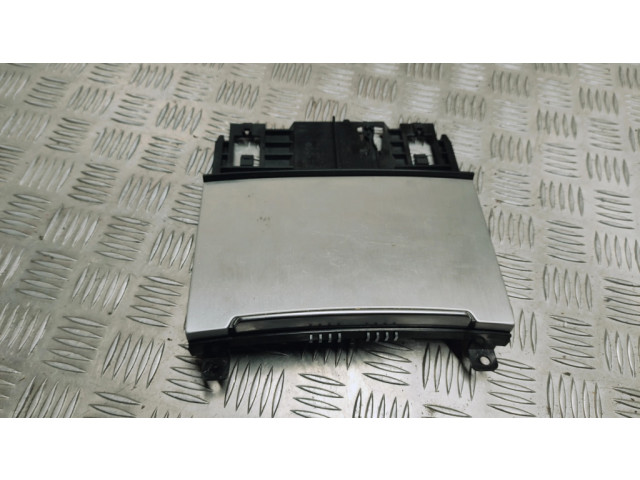 Отделка передней пепельницы